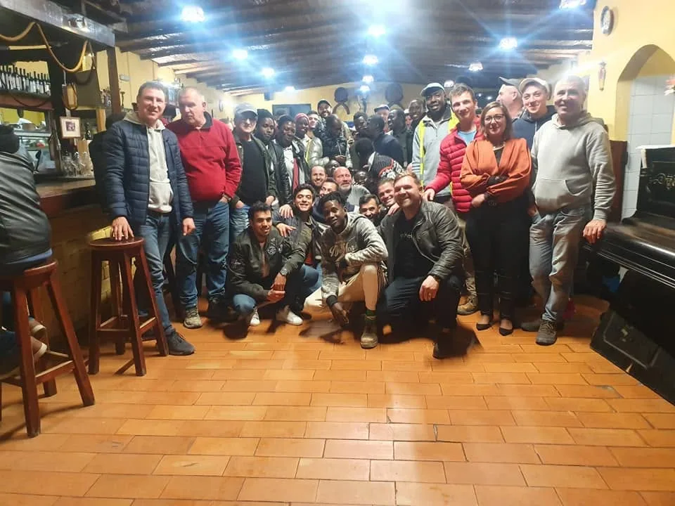 A equipa da Resumovia reunida para uma fotografia de grupo